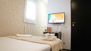 Гостевой дом Bucharest Center Villa Бухарест Двухместный номер эконом-класса с 1 кроватью и собственной ванной комнатой-7